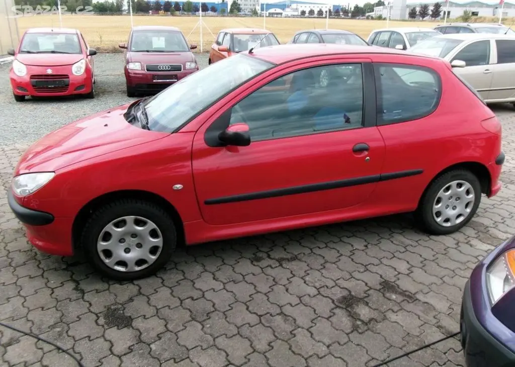Peugeot 206 1.4i 55kw,CZ,1.maj. benzín manuální - fotka 4