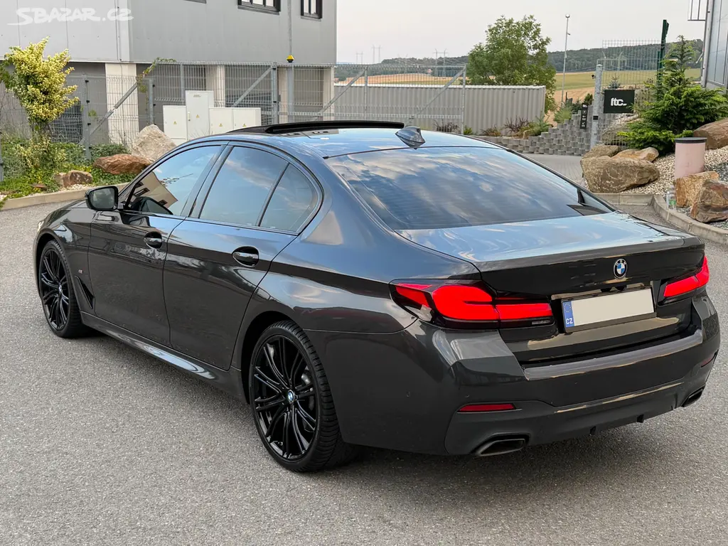 BMW 530xd 210KW Facelift,Heah-up,Keyles,//M-paket - fotka 2