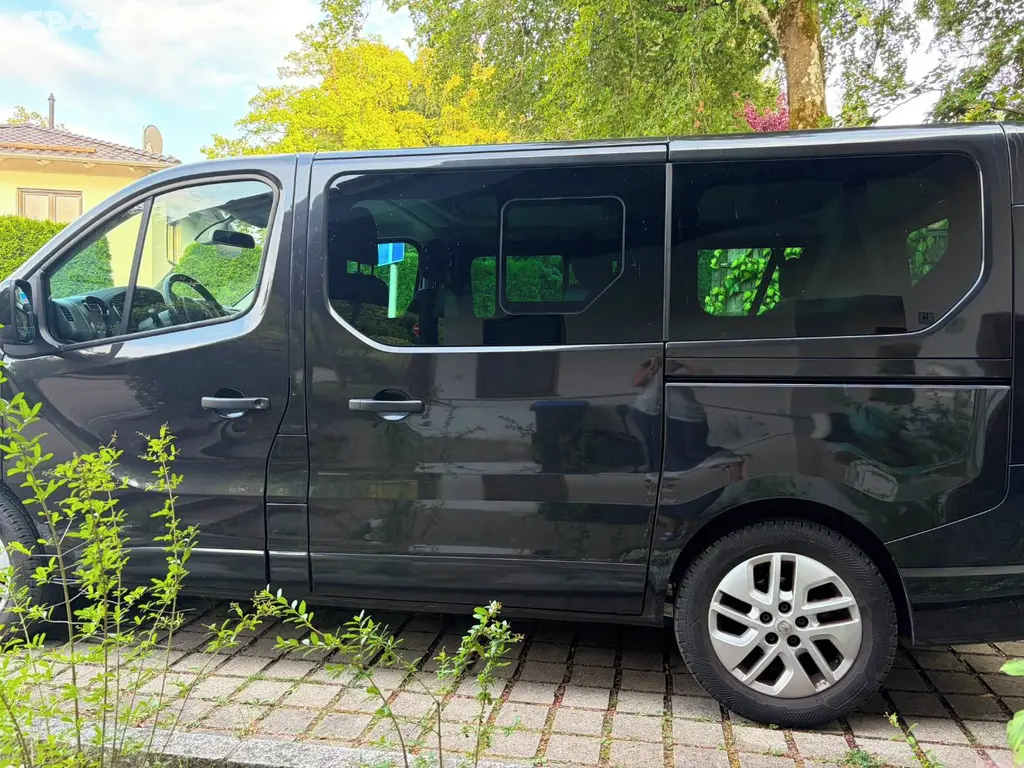 Opel Vivaro, 1.6 CDTI BiTurbo 8MÍST - fotka 3