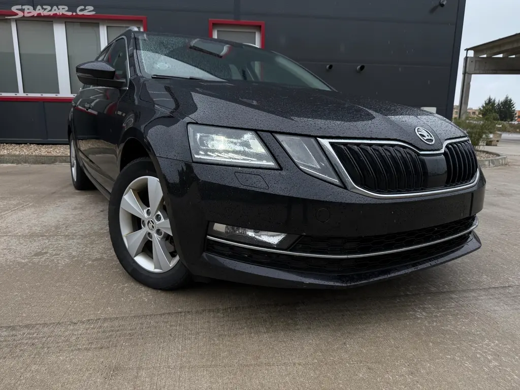 Škoda Octavia Combi 2.0 TDI 110 kW DSG, LED, TAŽNÉ - fotka 2