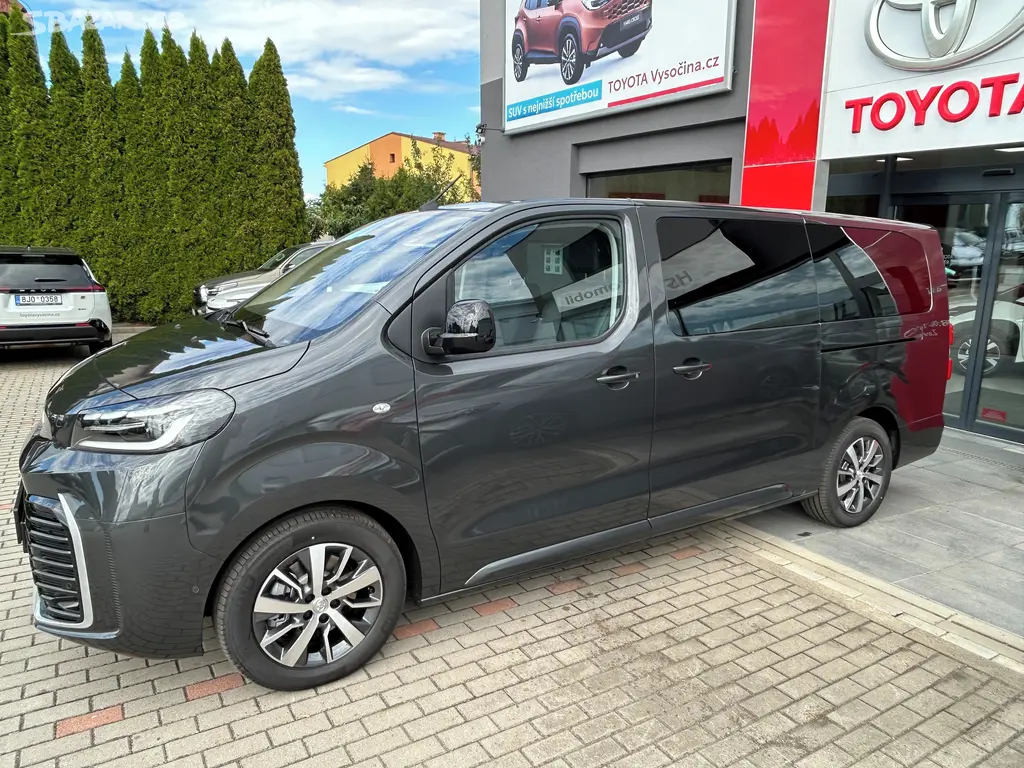 Náhled: Toyota Proace Verso, L2 2,2D 180PS 8AT VIP - 7 MÍST