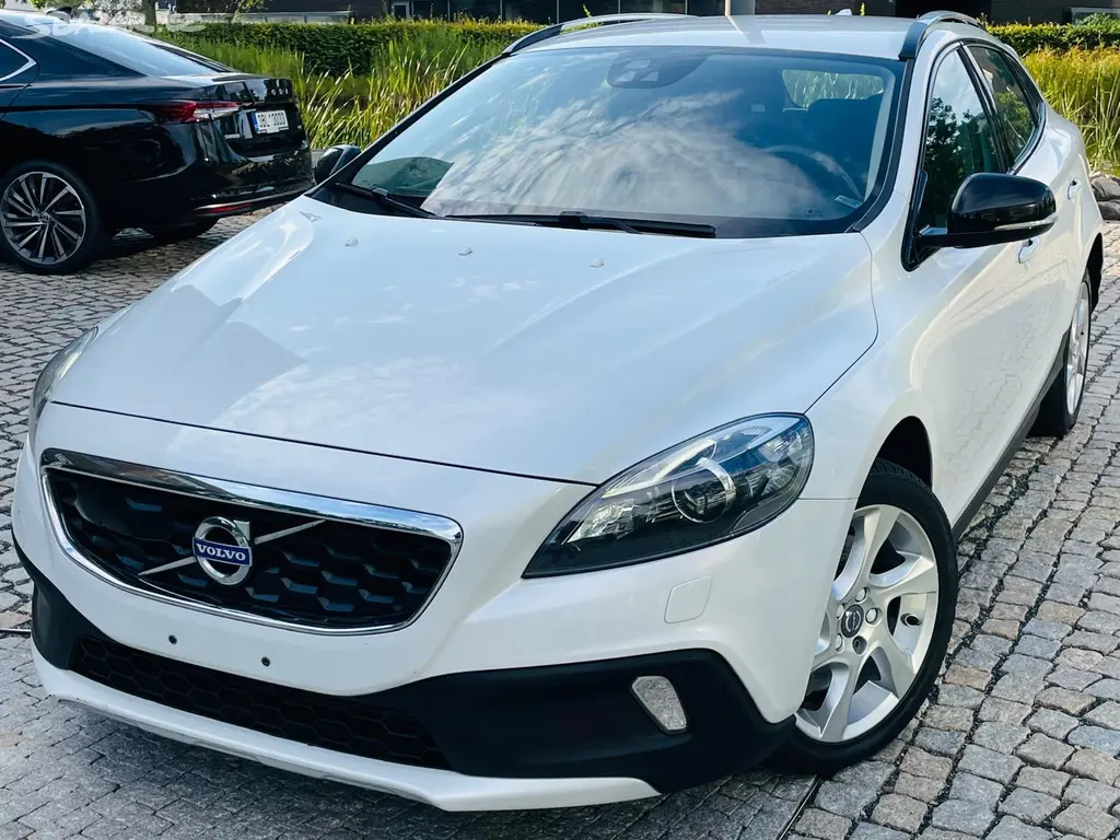 Volvo V40, 2.0i AUT 1MAJITEL CROSS COUNTR