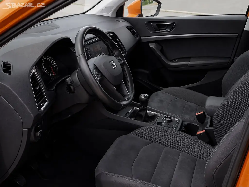 SEAT ATECA 1.6 TDI STYLE 85 kW | PANORAMA | CEBIA - fotka 6