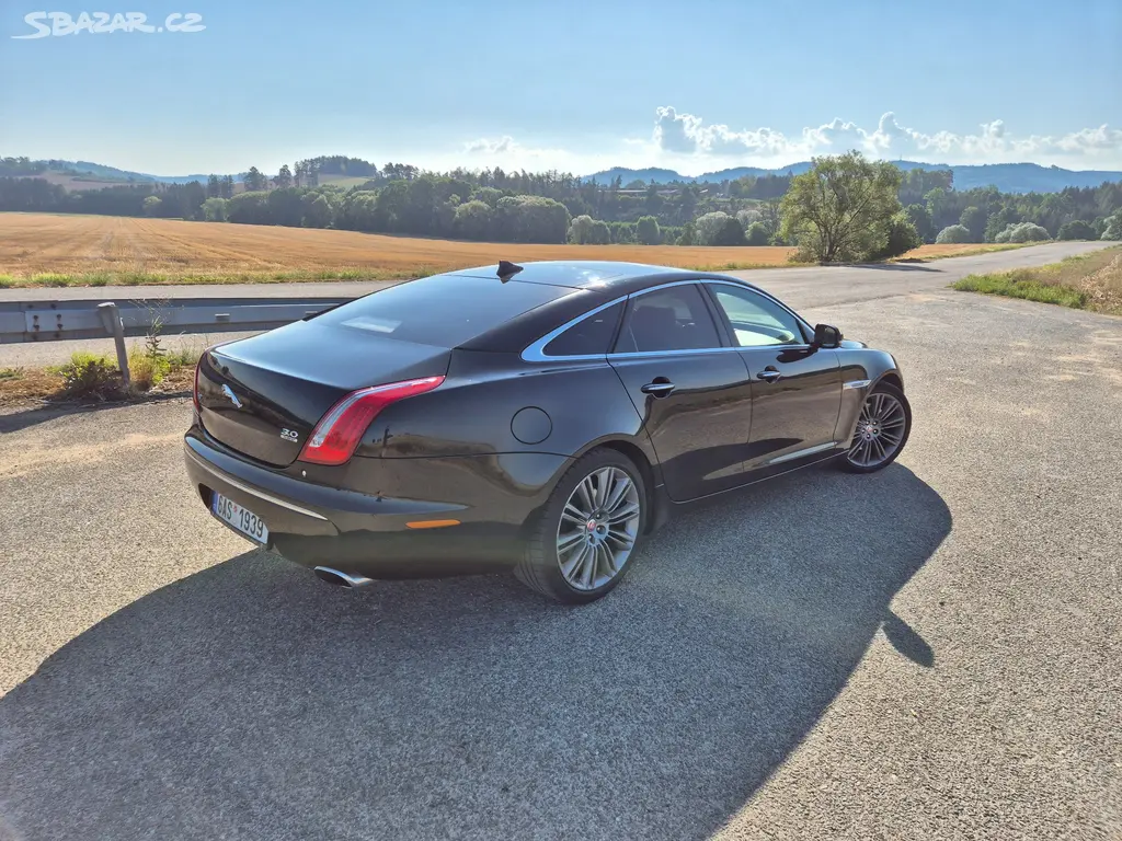 Jaguar XJ 3,0 AWD, 250kw, 2014 rok, 2. majitel - fotka 4