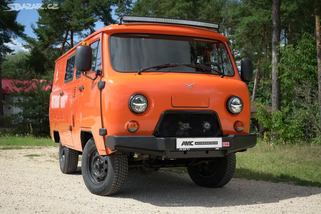 UAZ, 3909 Buchanka - předváděcí - fotka 5