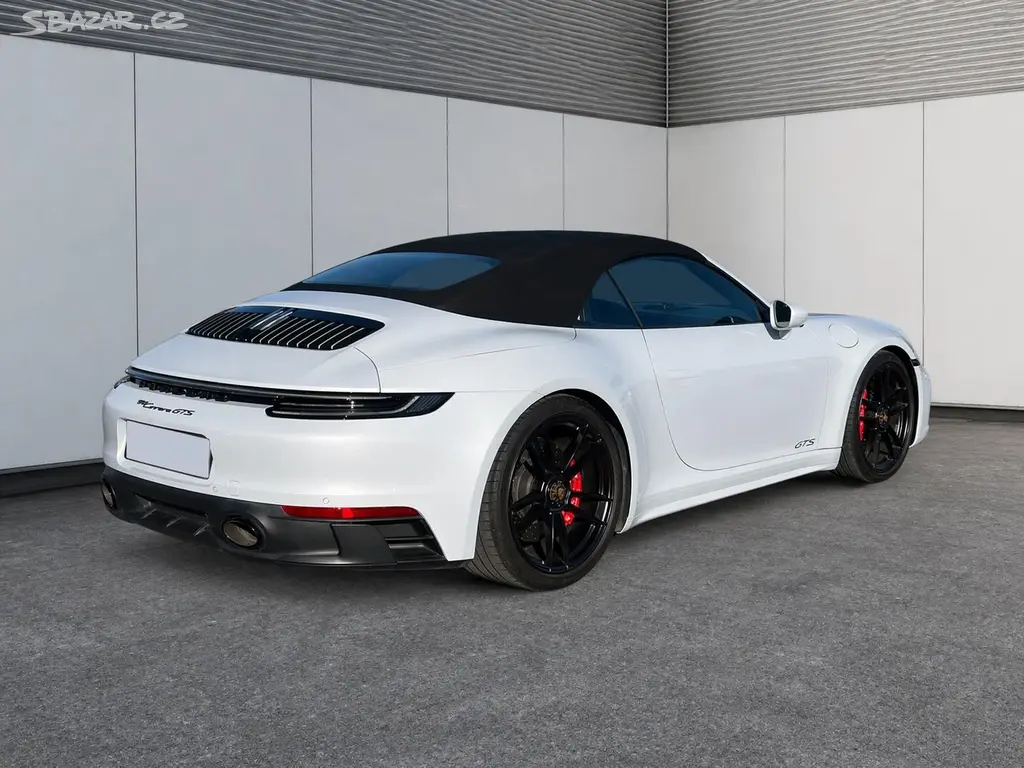 Porsche 911, Carrera GTS Cabrio SportChrono - fotka 3