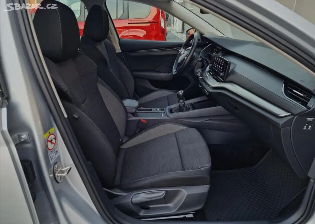 Škoda Octavia, 2.0TDI Combi, původ ČR,1.Maj. - fotka 6