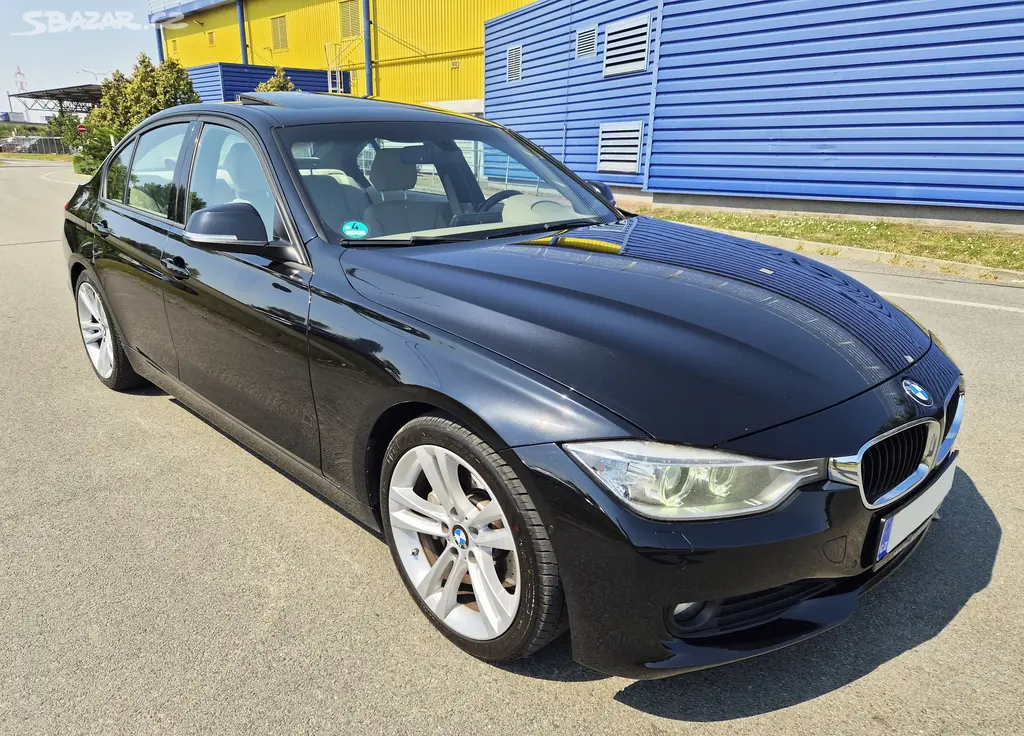 BMW Řada 3, 335i 305PS MANUÁL LED ŠÍBR WEB - fotka 3