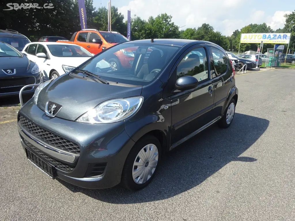 PEUGEOT 107 1,0 i, 1 MAJITEL,GARANCE KM,BEZ KOROZE