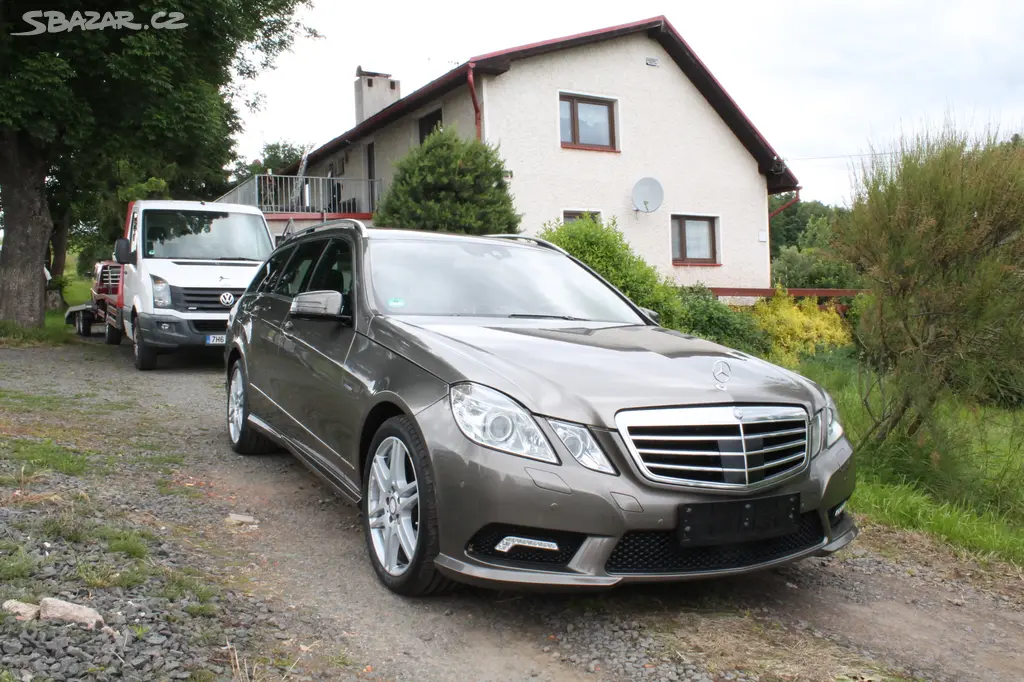 Mercedes-Benz Třídy 3.0 CDi E 350,195kw, Automat - fotka 2