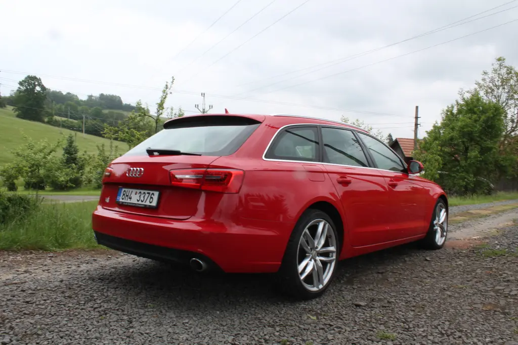 Audi A6 Avant 3,0 TDi,QUATTRO,180KW,Servisní kniha - fotka 3