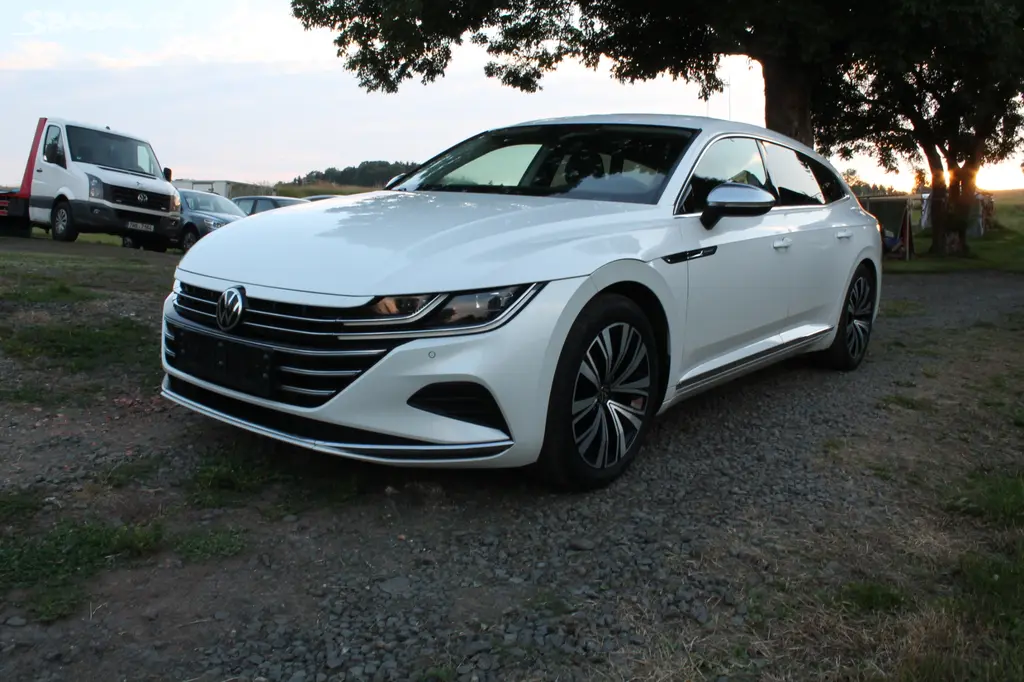 Volkswagen Arteon Shooting Brake1 Majitel,Serviska