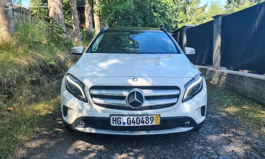 Mercedes-Benz GLA 220d 4Matic. Model 2016 = 130kW - fotka 2