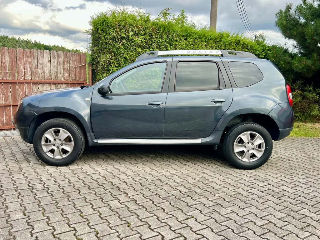 Dacia Duster 1.6 SCe LPG Black Shadow, 1. majitel - fotka 2