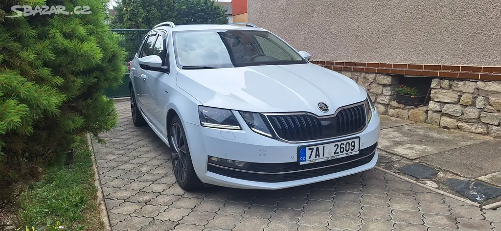 Škoda Octavia Combi 2.0 TDI L&K 4x4 DSG 135 kW ACC - fotka 3