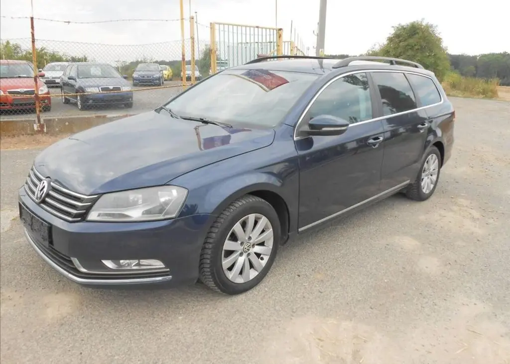 Volkswagen Passat 2,0 TDI 103 kW Historie nafta - fotka 2