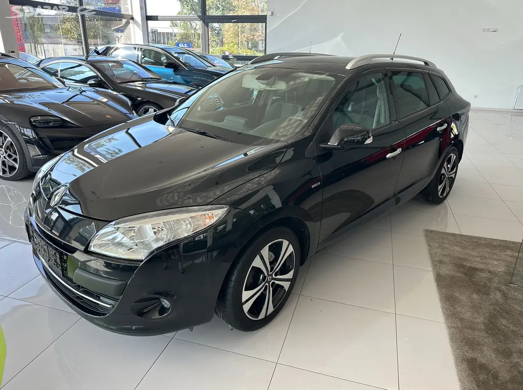 Renault Mégane, 1.5 diesel automat - fotka 3