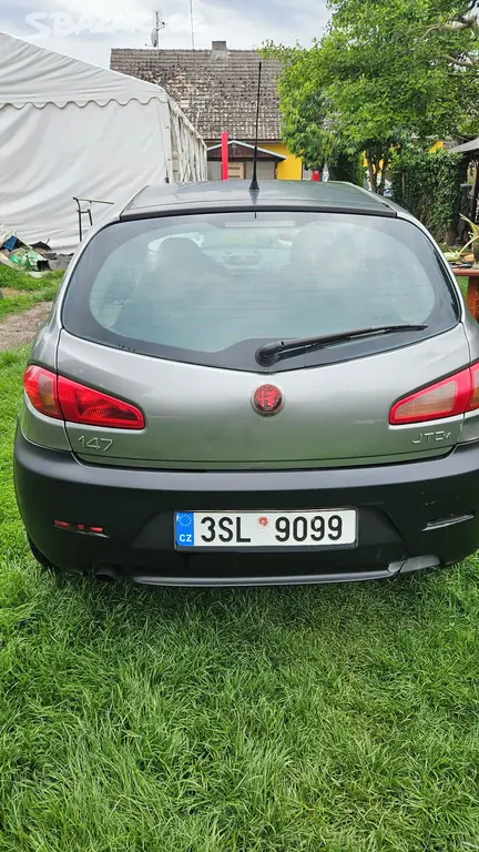 Alfa Romeo 147 1.9 JTD 110kw - fotka 4