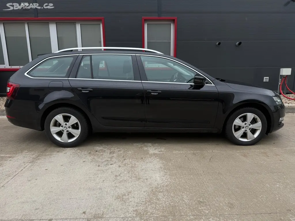 Škoda Octavia Combi 2.0 TDI 110 kW DSG, LED, TAŽNÉ - fotka 4
