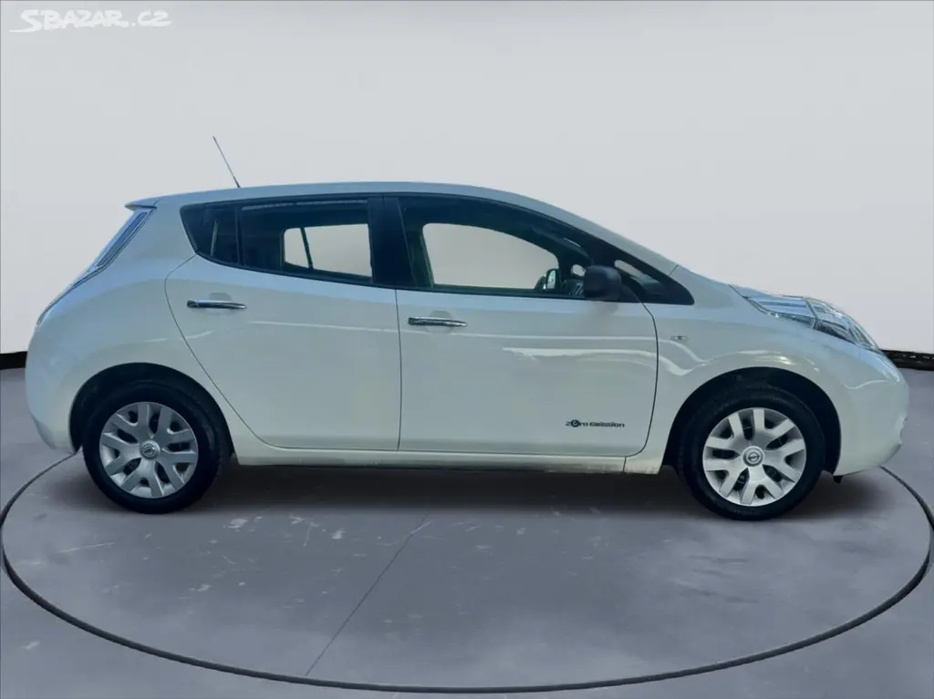 Nissan LEAF, 1.Maj,SoH 94% - fotka 4