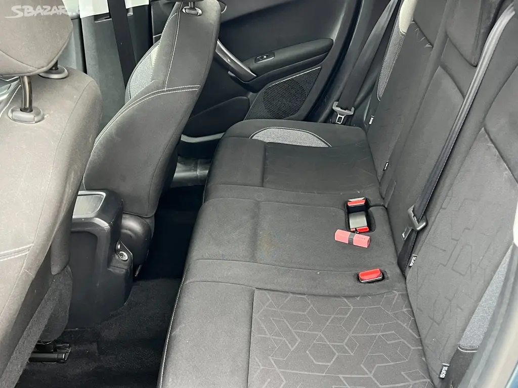 Peugeot 2008 1,2 PureTech | 1.majitel | 64 tis. km - fotka 6