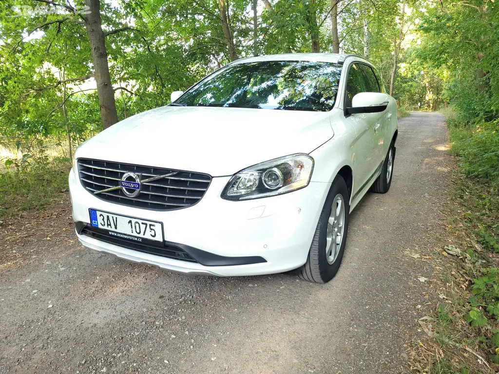 Volvo XC60 rok 2013, 2,4 AWD 158 kW, původ ČR - fotka 2