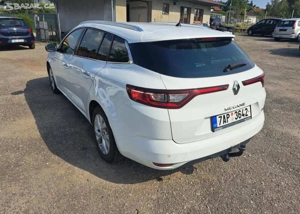 Renault Mégane 1,5 dCi Grandtour nafta manuální - fotka 6