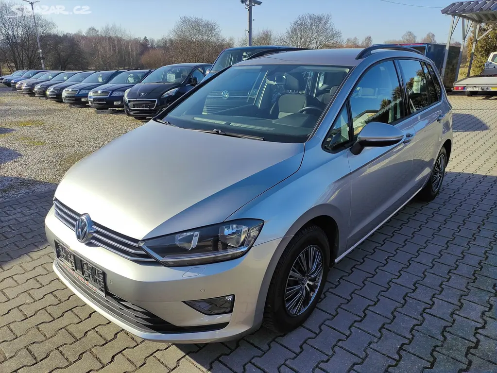 VW GOLF SPORTSVAN 1.2 TSi 81KW,ZÁVĚS,AUT.KLIMA,ESP