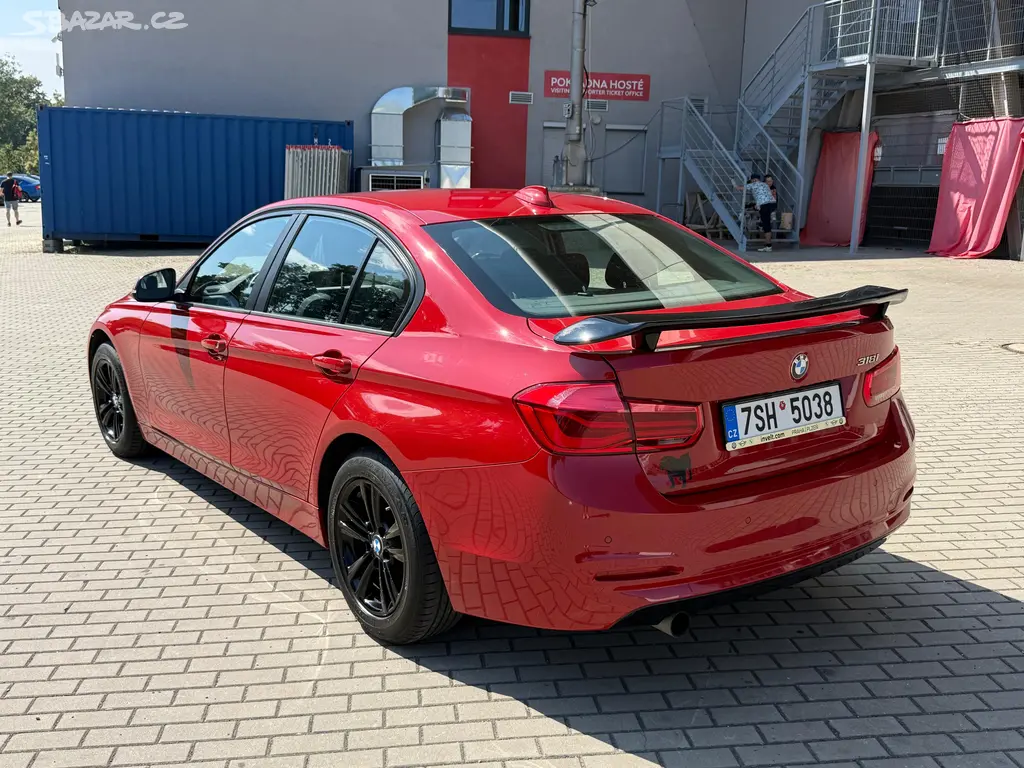 BMW Řada 3, 318i, 100kw Původ ČR Automat - fotka 3