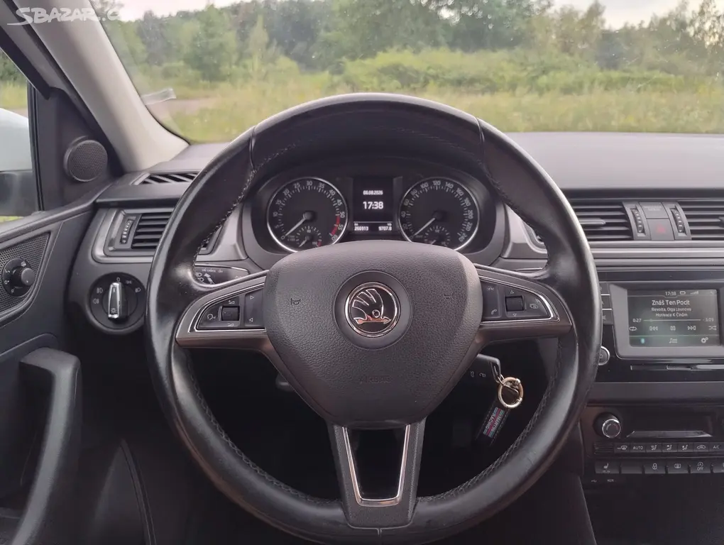 Škoda Rapid Spaceback 1.4 TDI ( CR - 66 KW) - 2016 - fotka 4