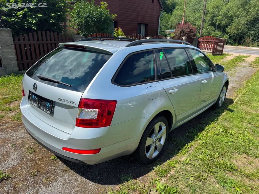 Škoda Octavia 3 com 1.2 TSi 77 kw DSG nová STK TOP - fotka 4