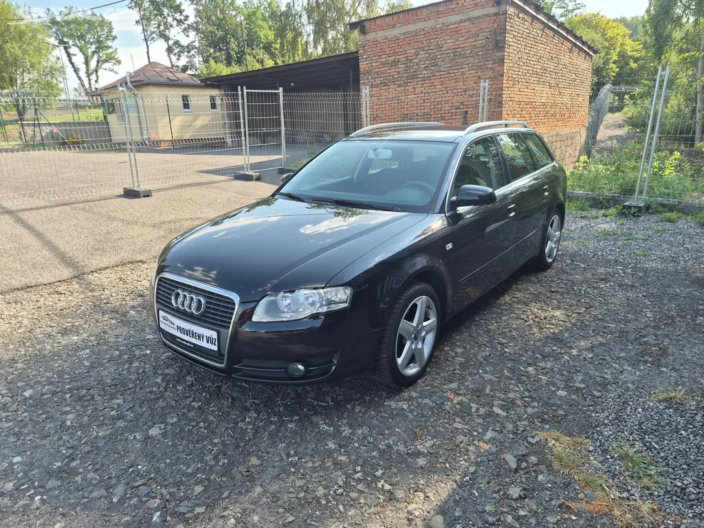 Audi A4, 1.6MPi 75kw, tažné, pěkná - fotka 3