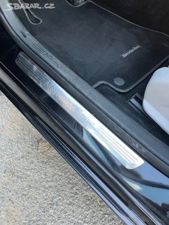 Mercedes-Benz Třídy C 2,0 200CDI - fotka 4