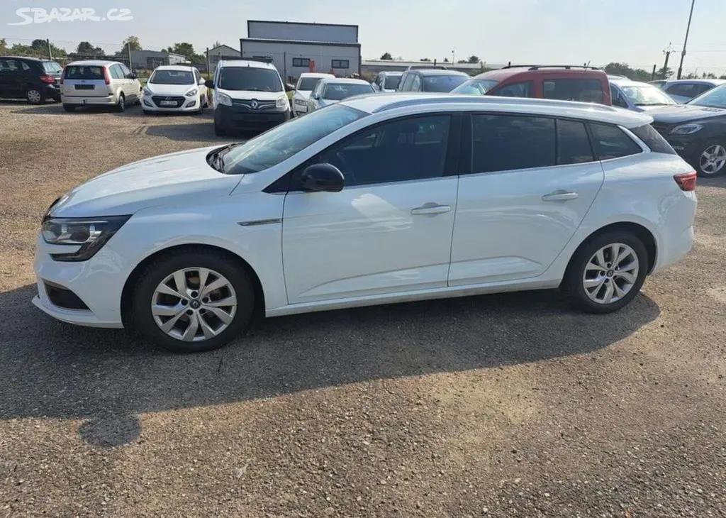 Renault Mégane 1,5 dCi Grandtour nafta manuální - fotka 4