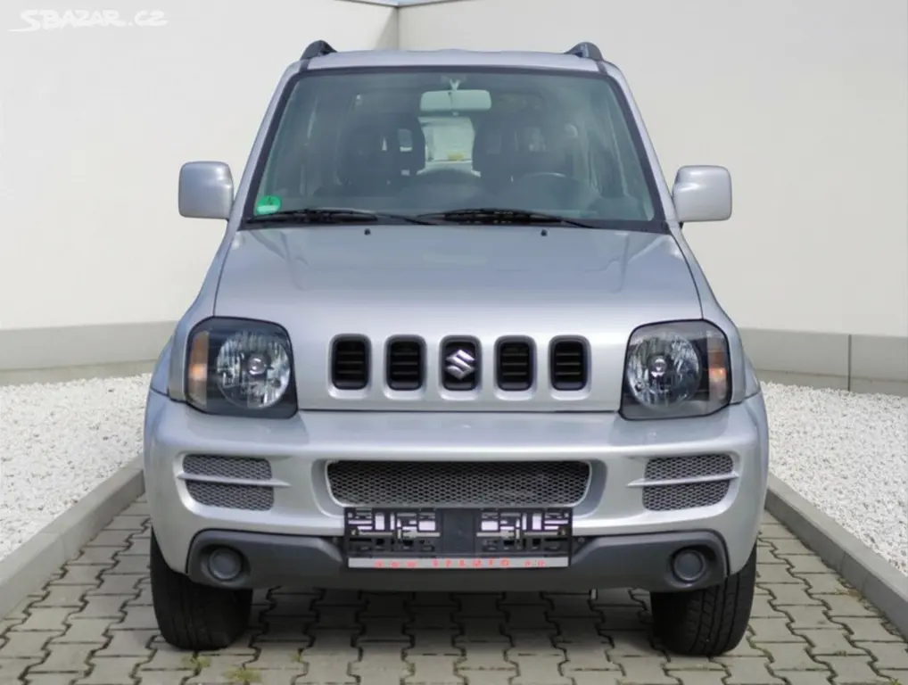 SUZUKI JIMNY 1.3i 16V 63KW 4x4,ZÁVĚS,KLIMA,HAGUSY - fotka 2
