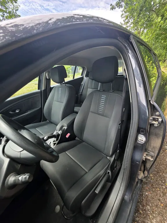 Renault Megane 1.6 LPG - fotka 6