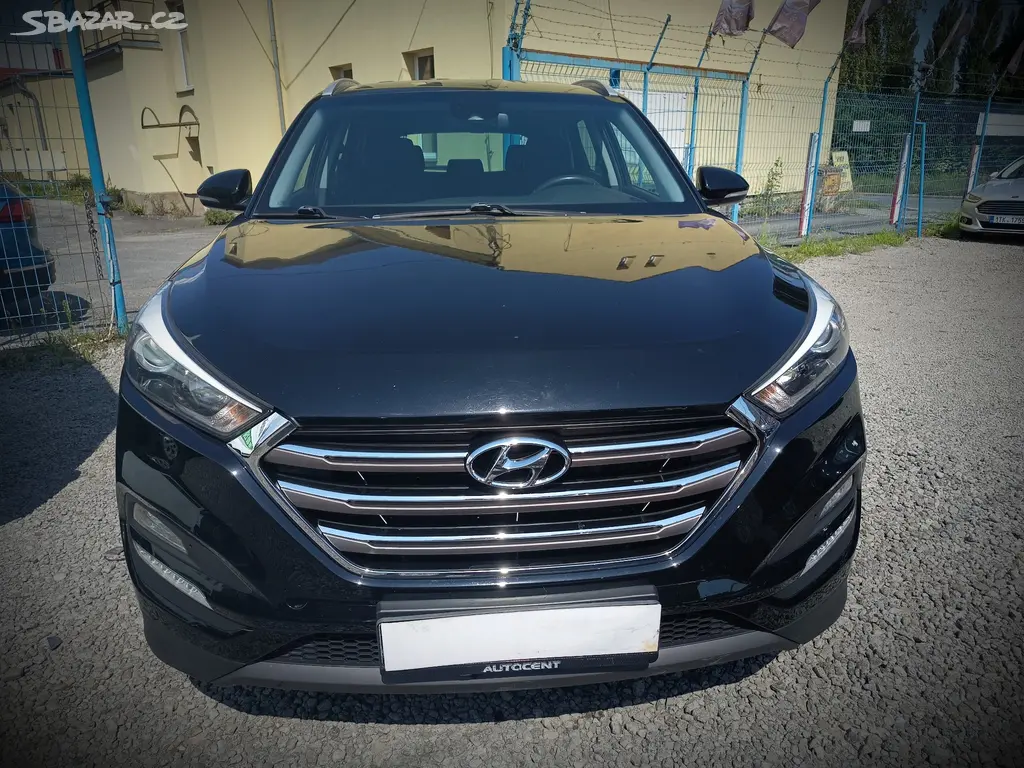 Hyundai Tucson 1,7CRDi Comfort ČR 1. majitel - fotka 3