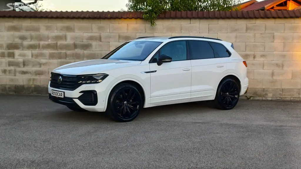 Náhled: Volkswagen Touareg, R-LINE 210kW-WEBASTO-HUD-TZ
