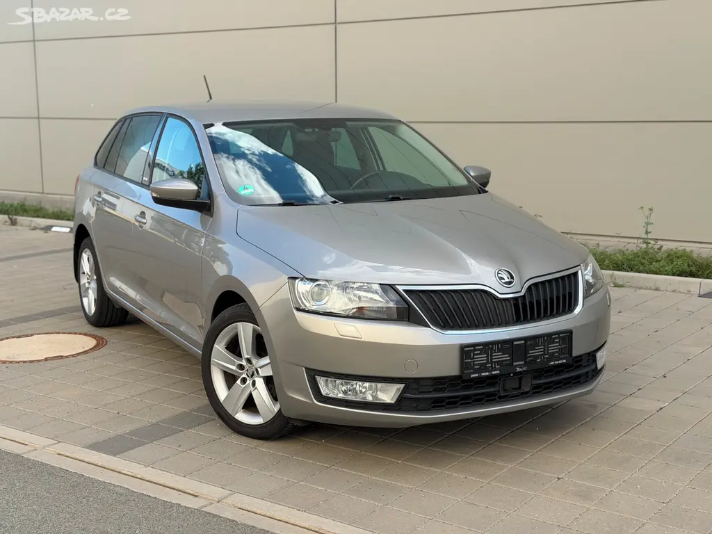ŠKODA RAPID SPACEBACK 1.4TSI 92KW DSG JOY XENON