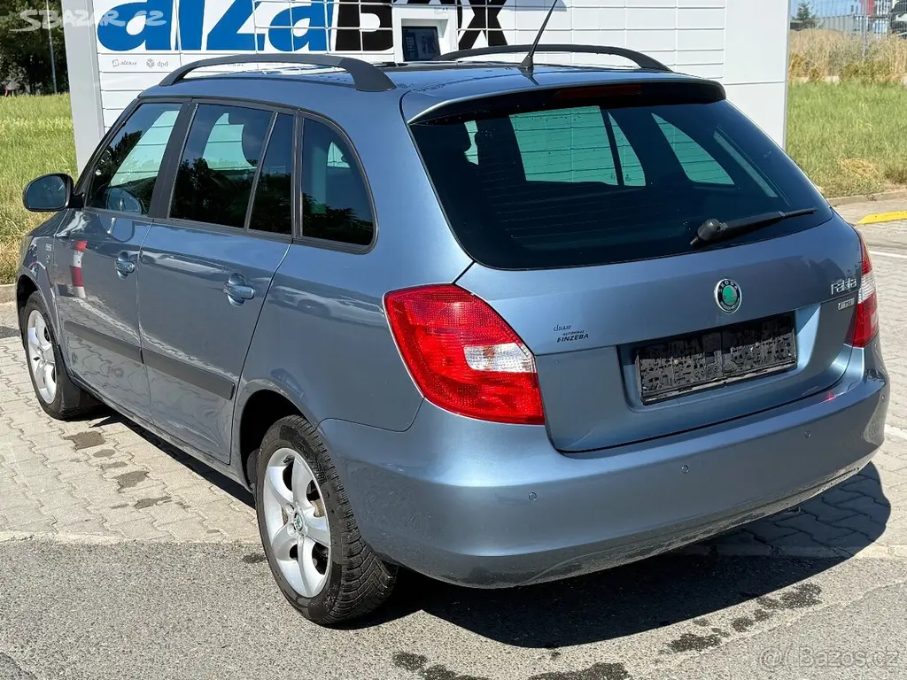 Škoda Fabia Combi 1.2TSI 63KW 2011 digi klima - fotka 5