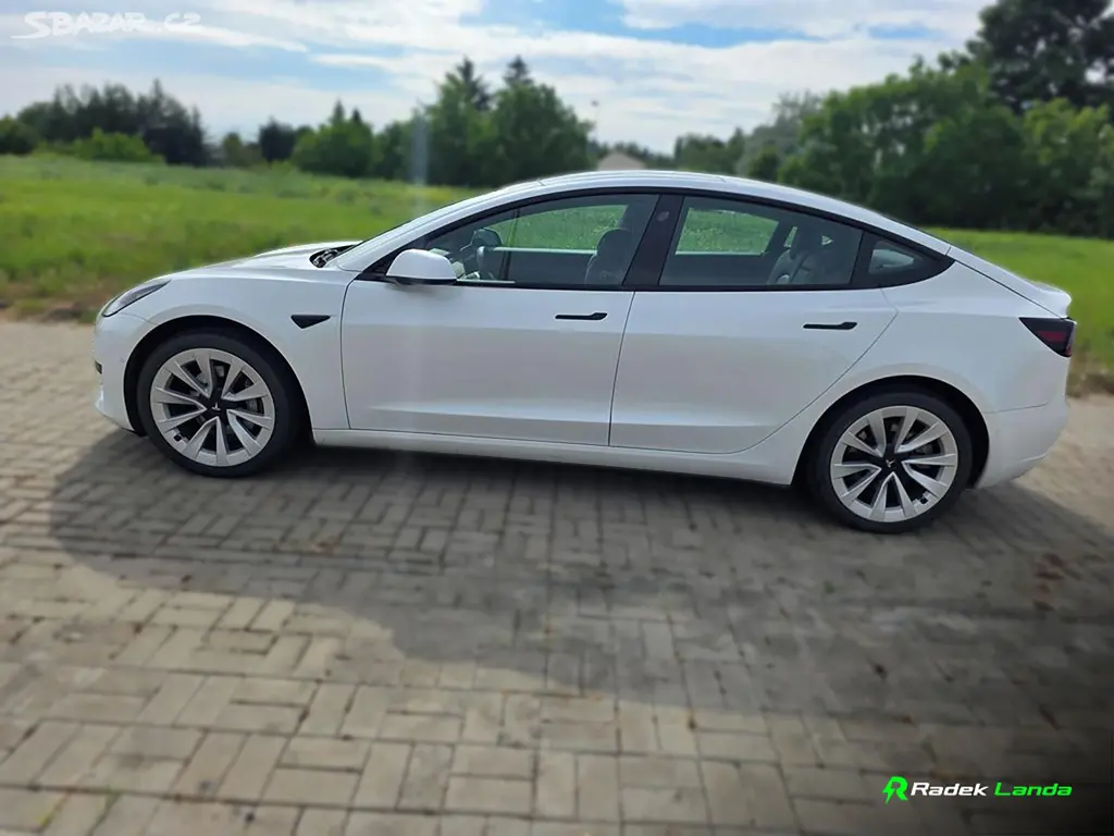 Tesla Model 3, SR+ Facelift, Tažné, DPH - fotka 5