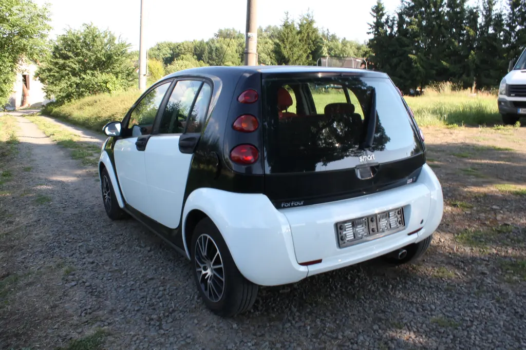 Smart Forfour 1,1i 55 KW, Klimatizace, Serviska - fotka 4