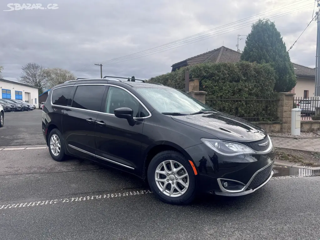 Chrysler Pacifica 3,6 Pentastar RU Kůže 2020 DPH