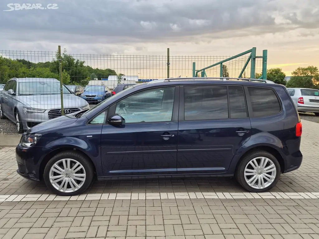 Volkswagen Touran, LIFE 1.4 I - SERVISKA , 7 MÍST - fotka 5