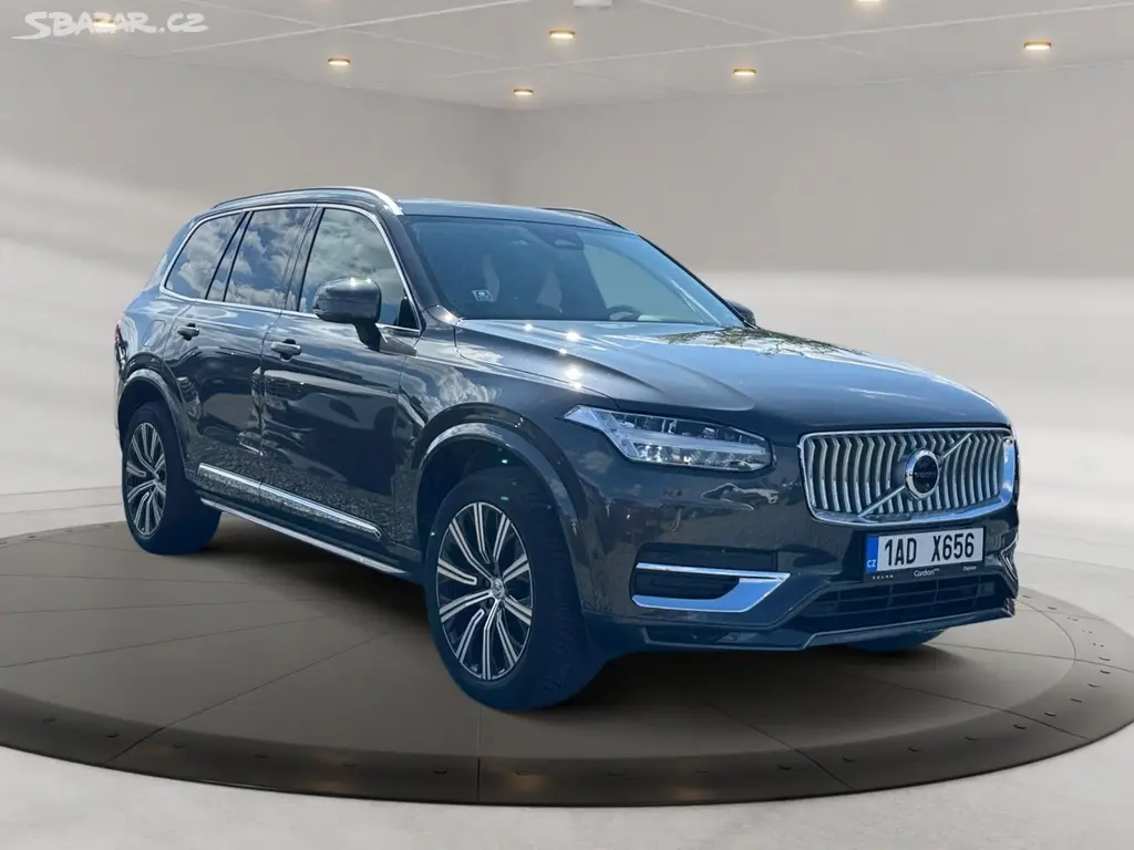 Volvo XC90, PLUS BRIGHT B5 173kW TAŽNÉ AWD - fotka 3