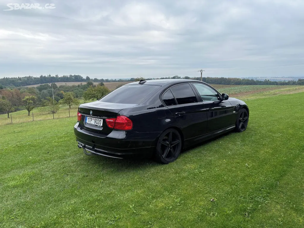BMW Řada 3, 20D 120kW - fotka 4