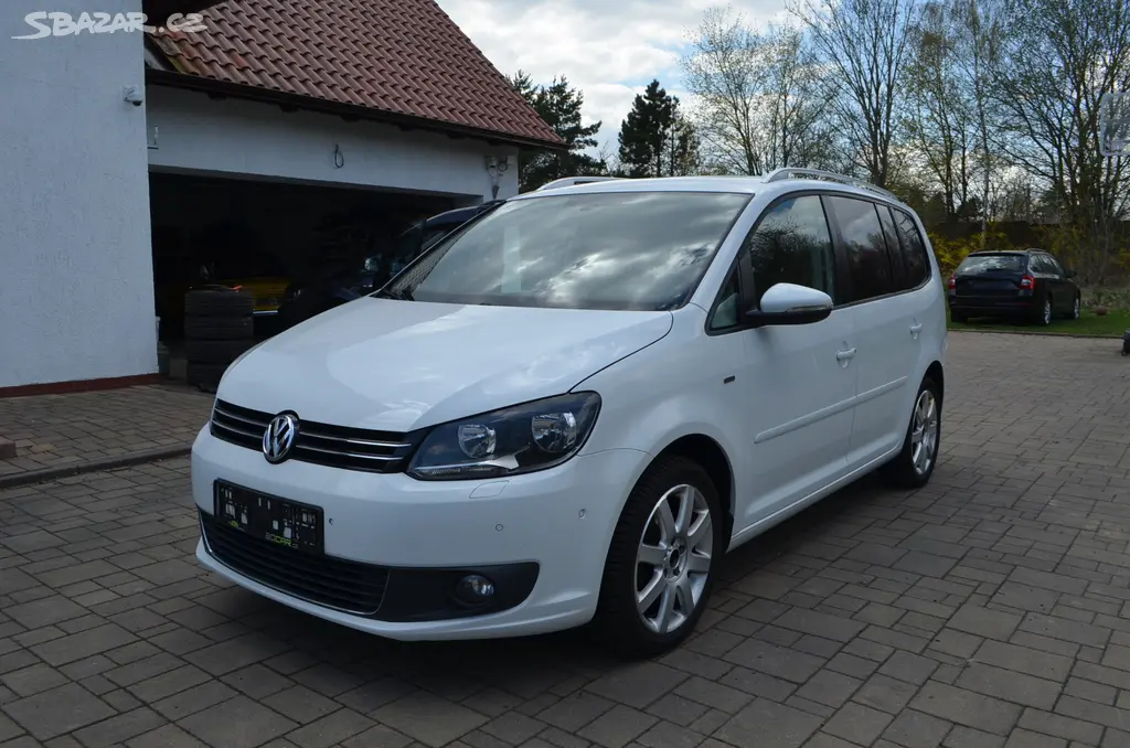 PRODÁM VW TOURAN 1.2TSI LIFE 2014 KLIMATRONIC NAVI