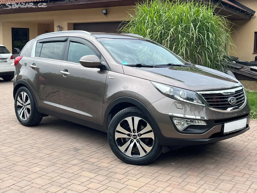 Náhled: Kia Sportage 2.0 CRDi 4x4 Xenon Navi Kamera Tažné