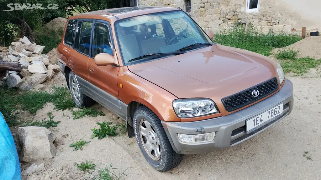 Toyota RAV4 1999 - fotka 3
