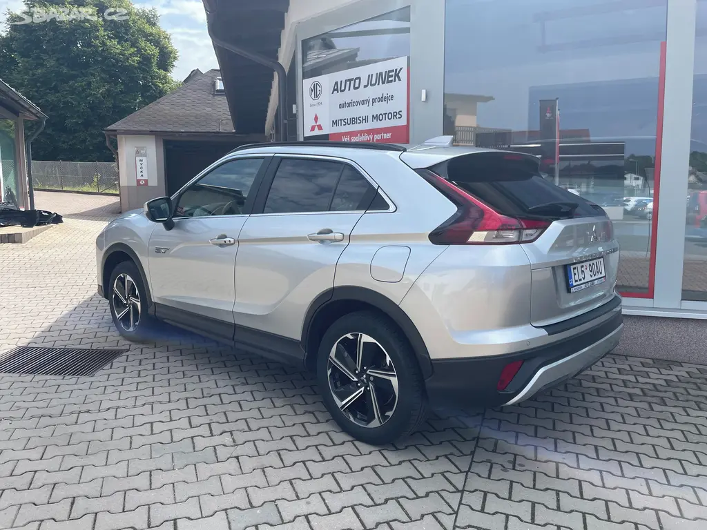 Mitsubishi Eclipse Cross, 2.4 PHEV INSTYLE - fotka 3